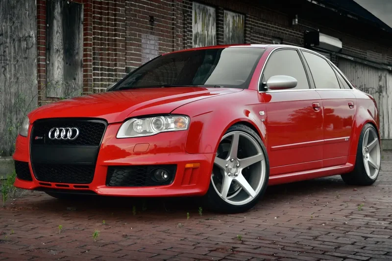 Audi s4 b7 Red