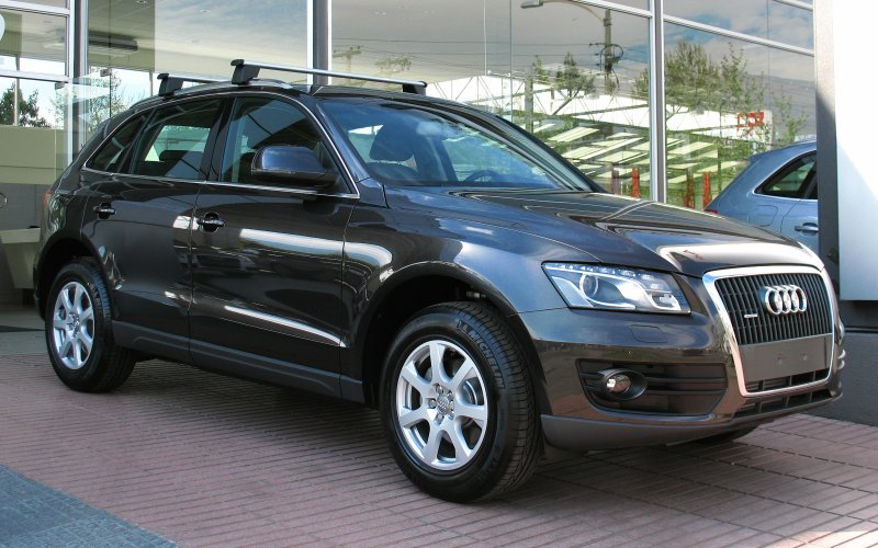 Audi q5 White