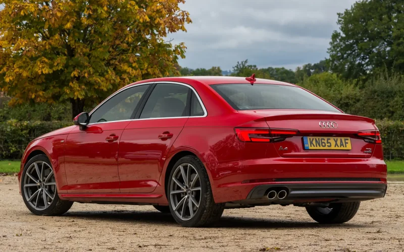 Audi a4 b9 седан