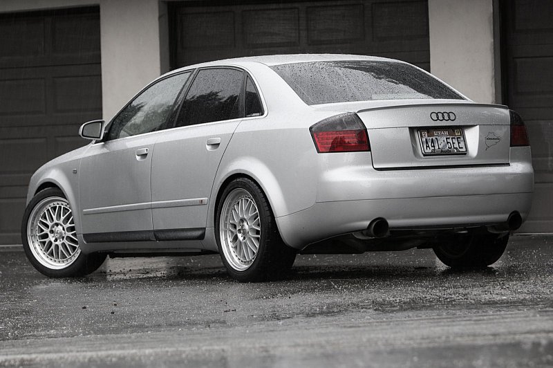 Audi s4 b6 r18