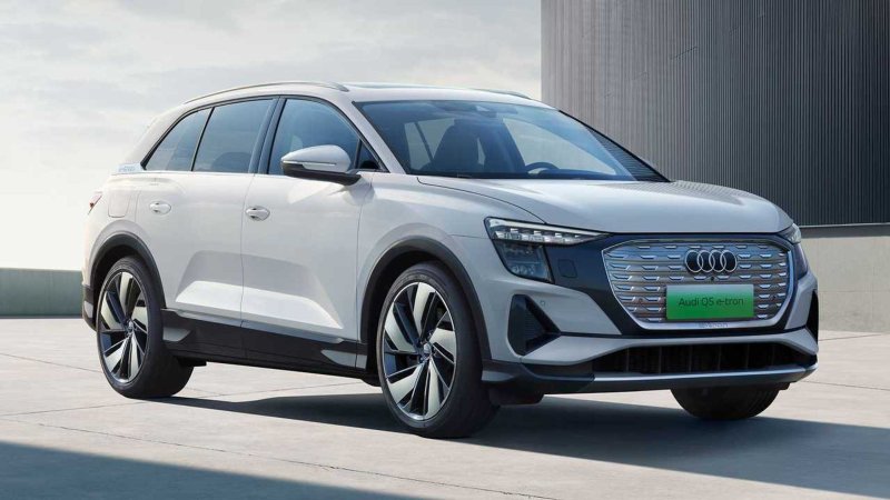 Audi e-tron 2024
