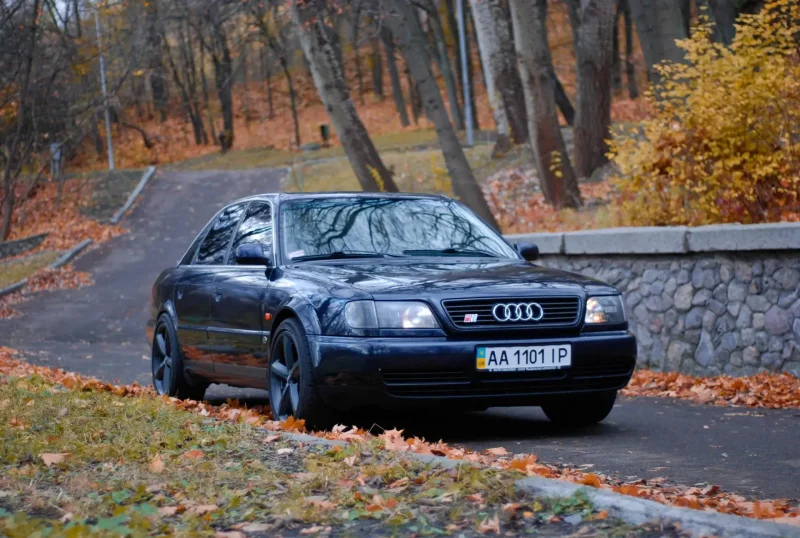 Audi s6 c4