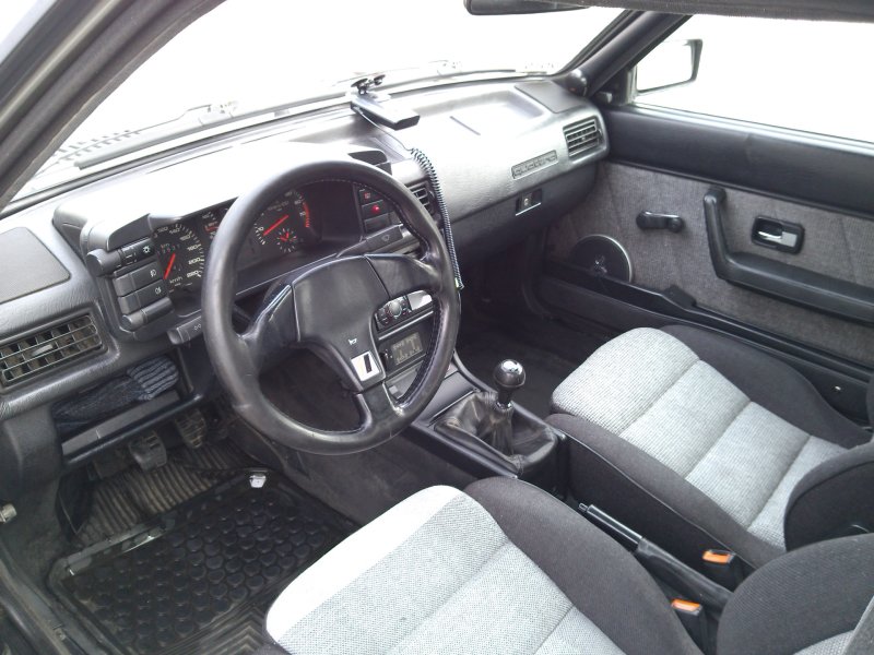 Audi 90 b2 салон