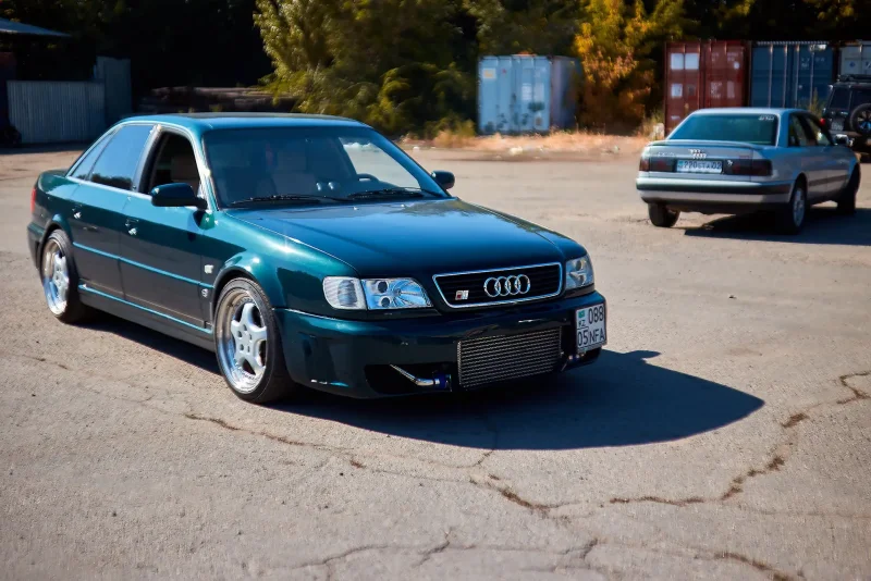 Audi s6 c4