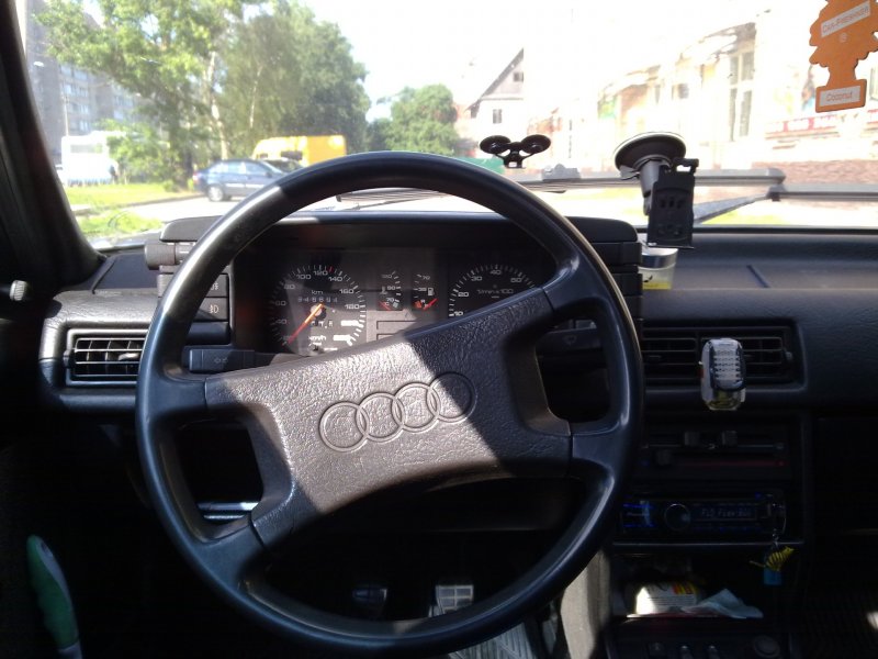 Ауди 90 салон