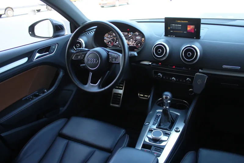 Audi a3 sedan салон