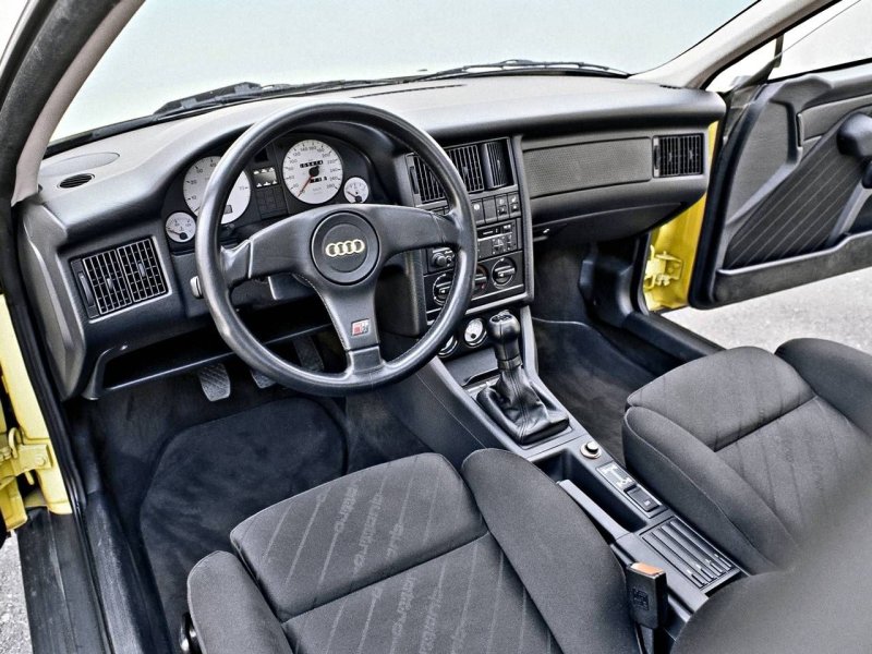 Audi s2 Coupe quattro