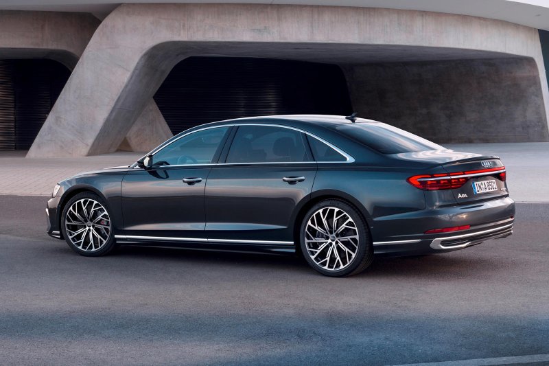 Audi a8 2022 Рестайлинг