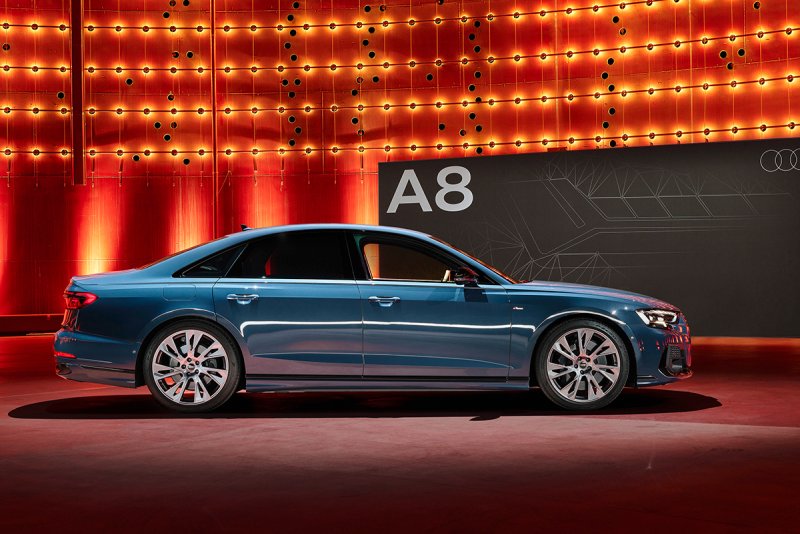 Ауди а8l 2020