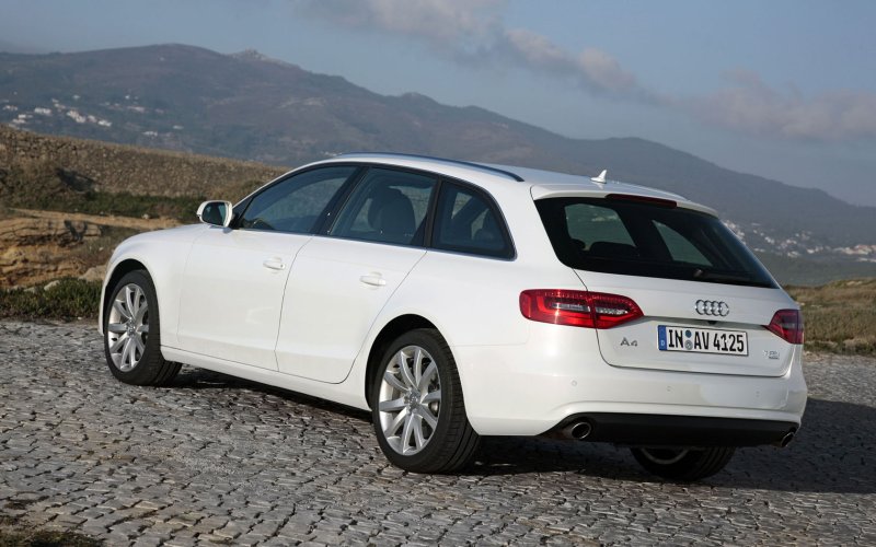 Ауди а4 Авант 2015