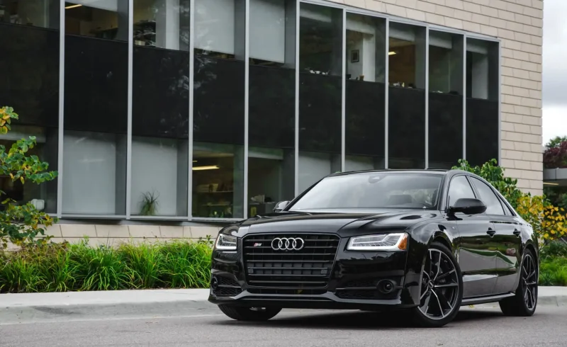 Audi s8 2017