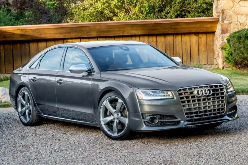 Audi s8 2017