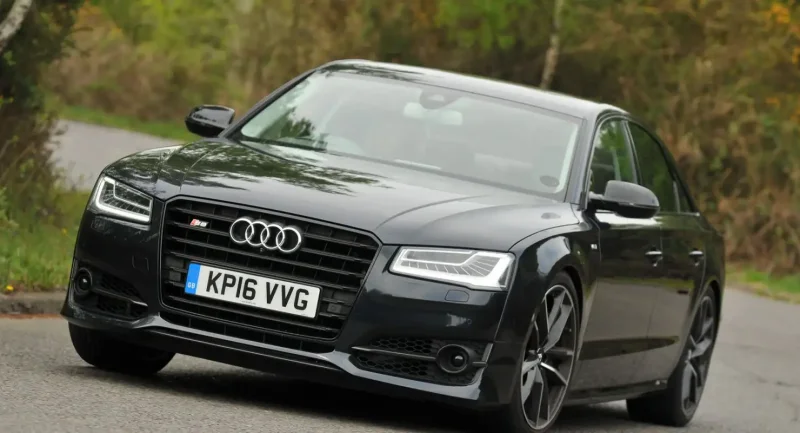 Audi s8 Plus 2021