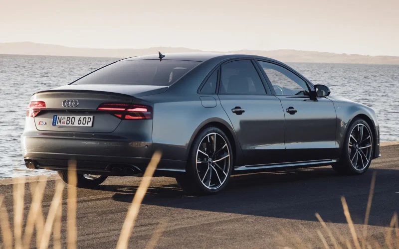 Audi s8 d4 2012