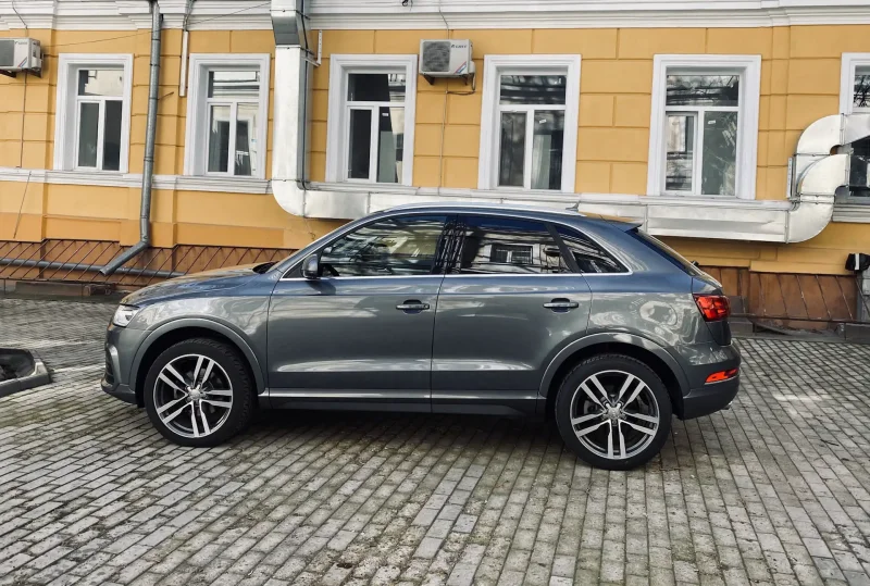 Audi q3 r18