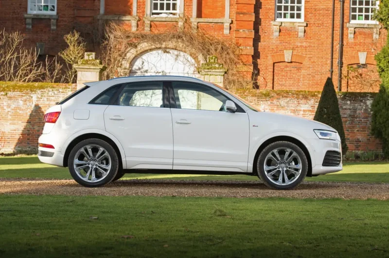 Audi q3 s line белая