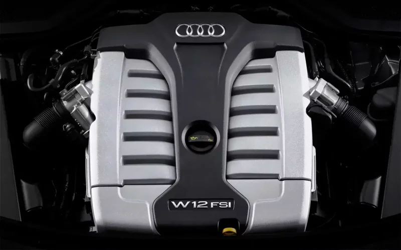 W12 двигатель Audi