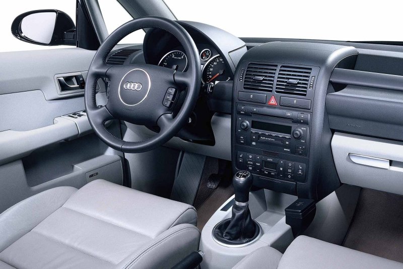 Audi a2 салон