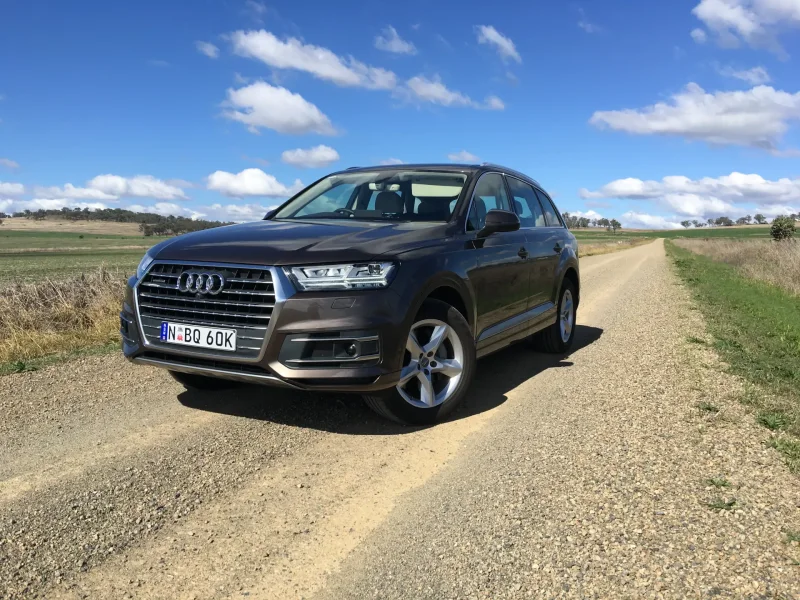 Ауди q7 2017