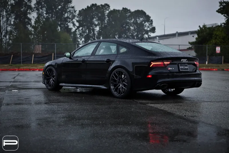 Audi rs7 черная