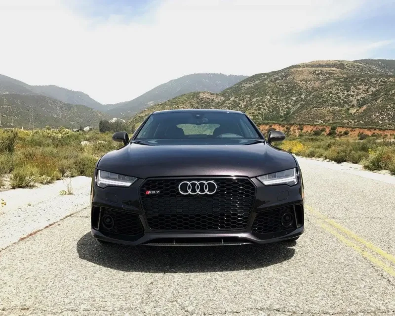 Ауди rs7 черная