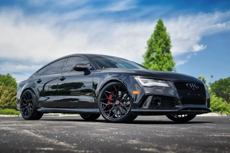 Audi rs7 черная