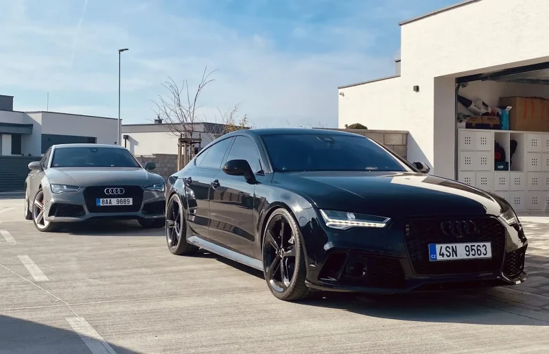 Audi rs7 черная