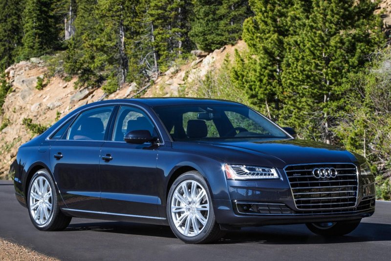 Audi s8
