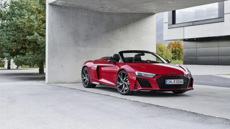 Ауди r8 v10 2020