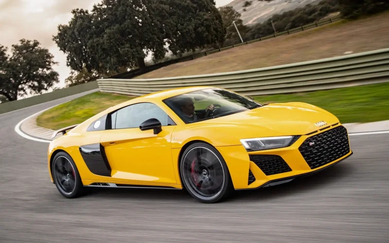 Audi r8 RWD Coupe
