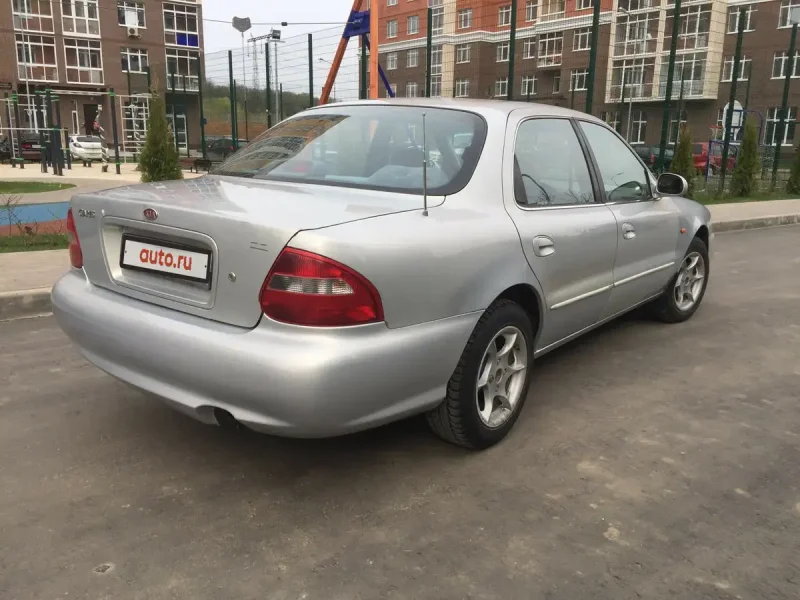 Кия Кларус 2000