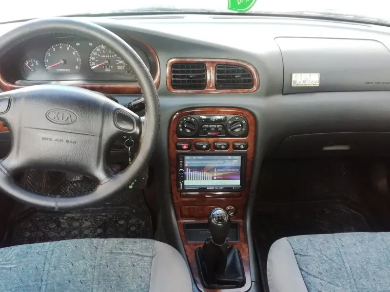 Kia Clarus 1