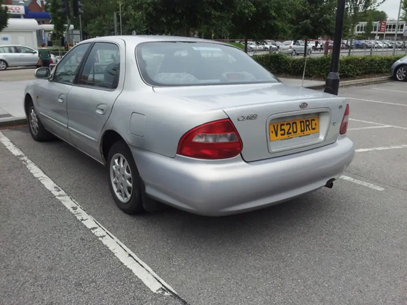 Kia Clarus 2.0 МТ