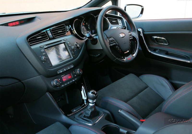 Kia Ceed 2013 Interior