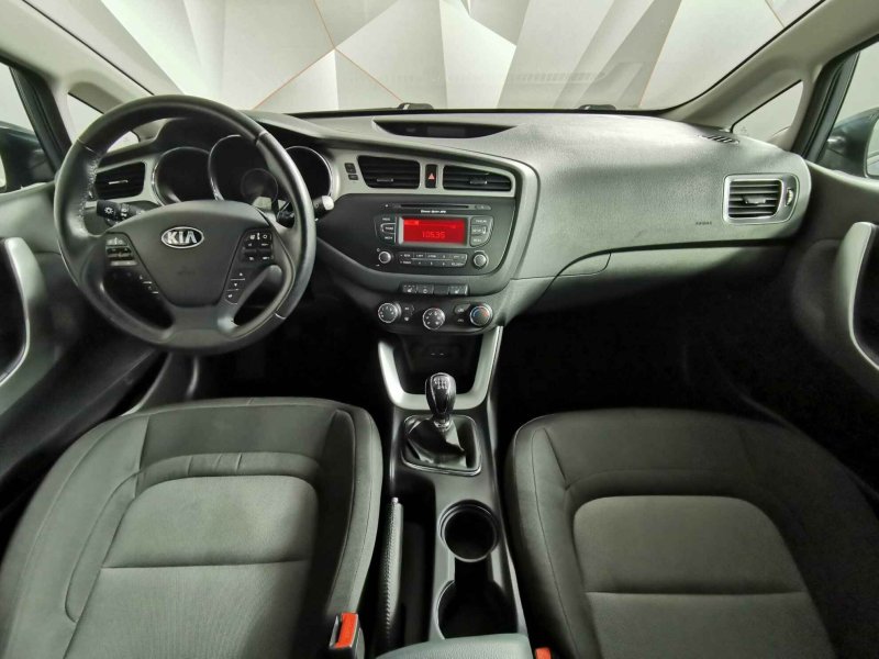 Kia Ceed 2013 салон механика