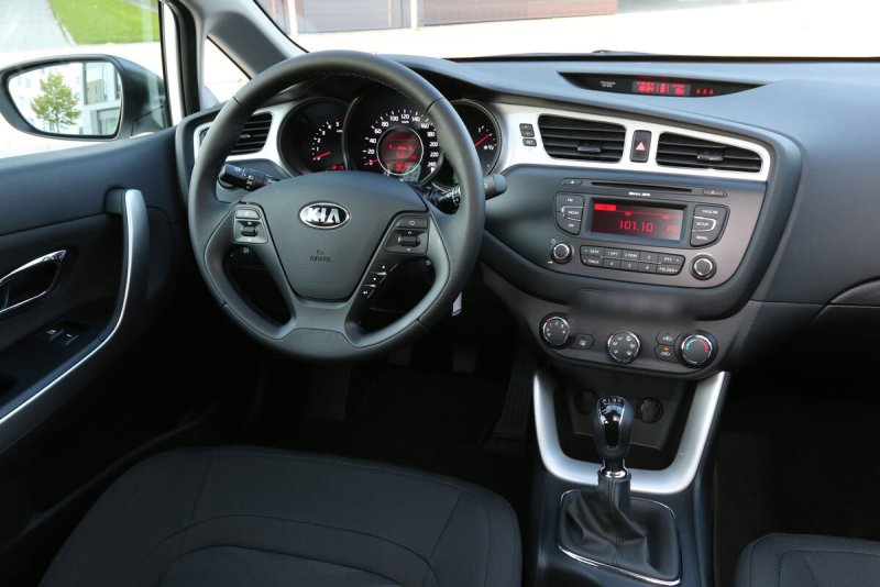 Kia Ceed 2013 Classic салон