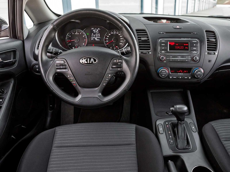 Kia Forte 2013 салон