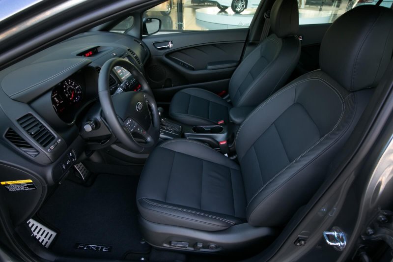 Kia Cerato Koup 3
