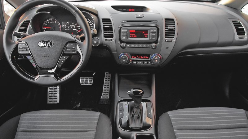 Kia Cerato 2017 Interior