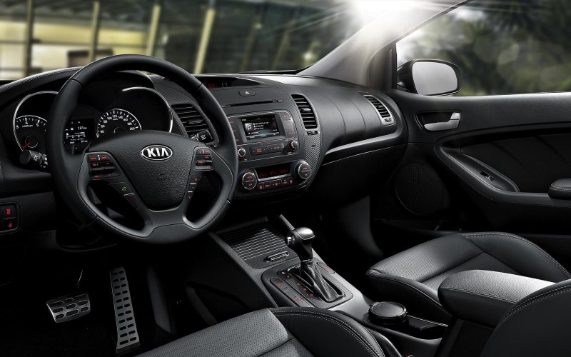 Cerato 3 салон