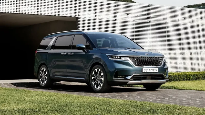 Kia минивэн Carnival 2021