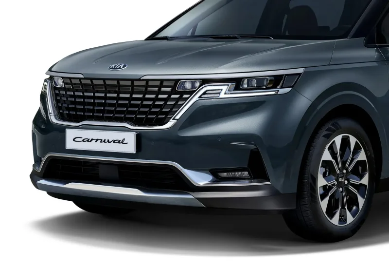 Kia минивэн Carnival 2020
