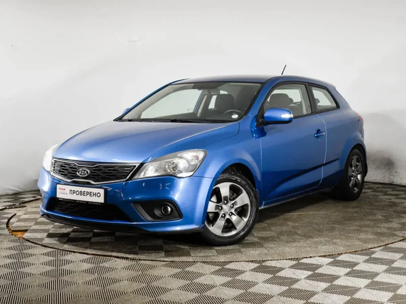 Kia Ceed 2011 хэтчбек