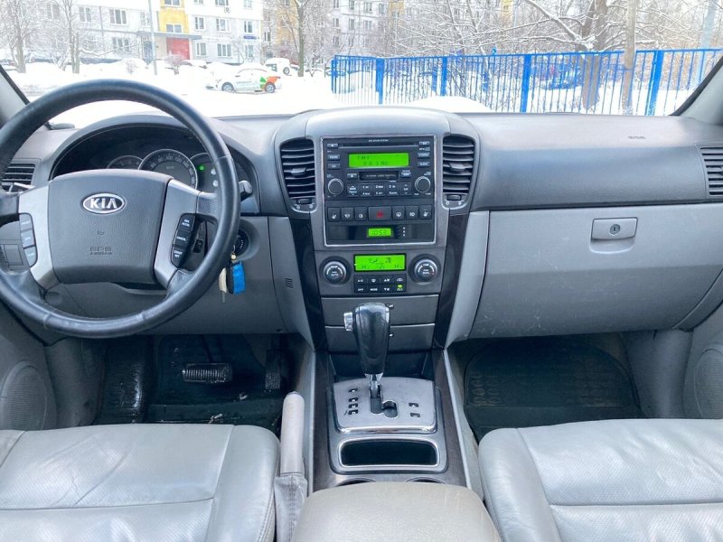 Kia Sorento 2008 2.5 дизель салон