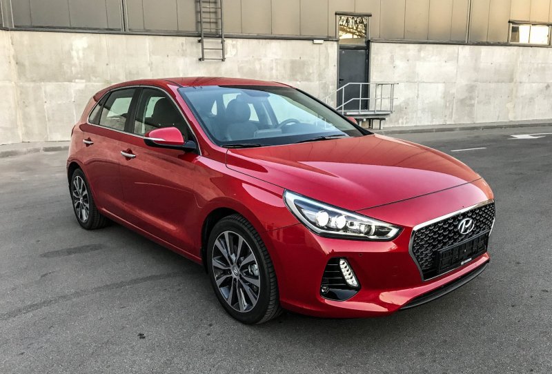 Hyundai i30 2018 хэтчбек