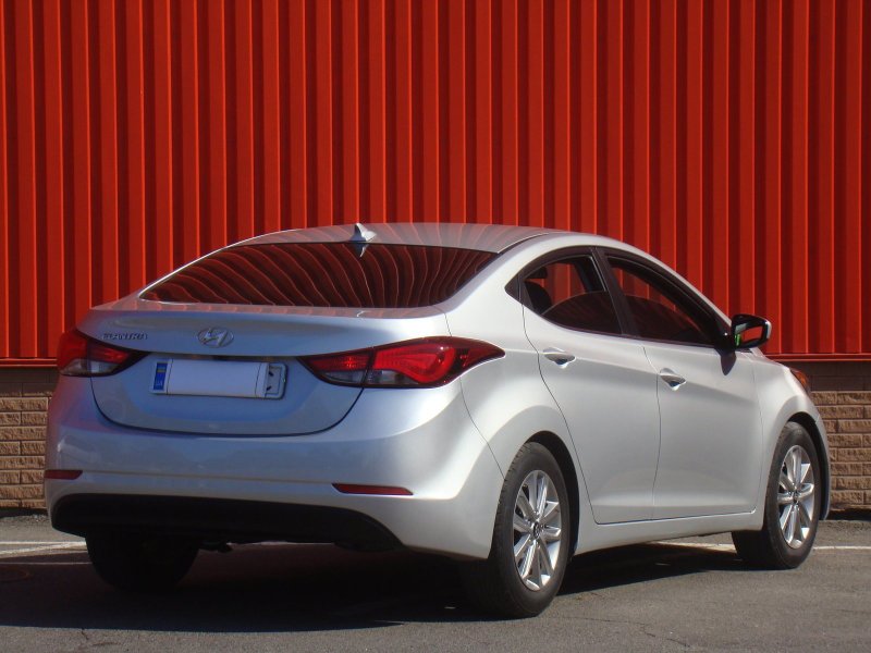 Hyundai Elantra Premium