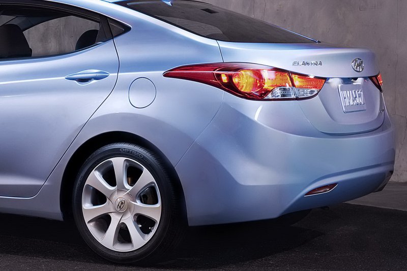Hyundai Elantra 2012