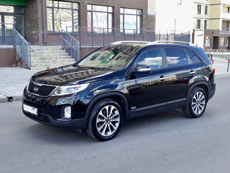 Kia Sorento 2 Рестайлинг черный тонированный