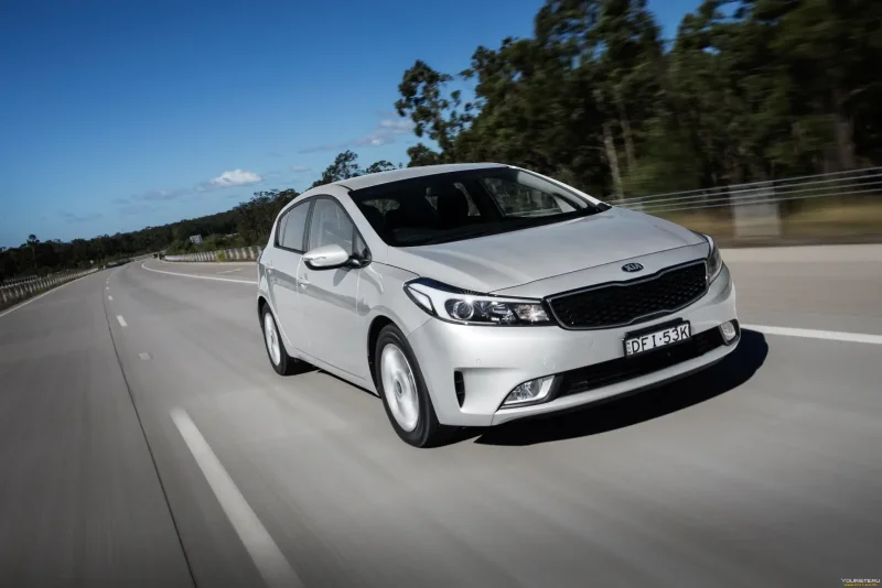 Kia Cerato 2021 американка