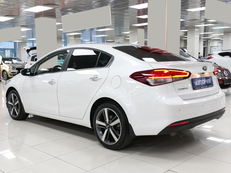 Kia Cerato 2022 белая